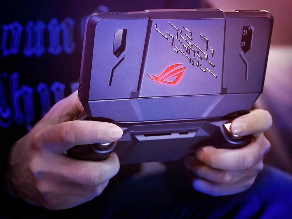 ASUS a lansat un smartphone de gaming din seria Republic of Gamers